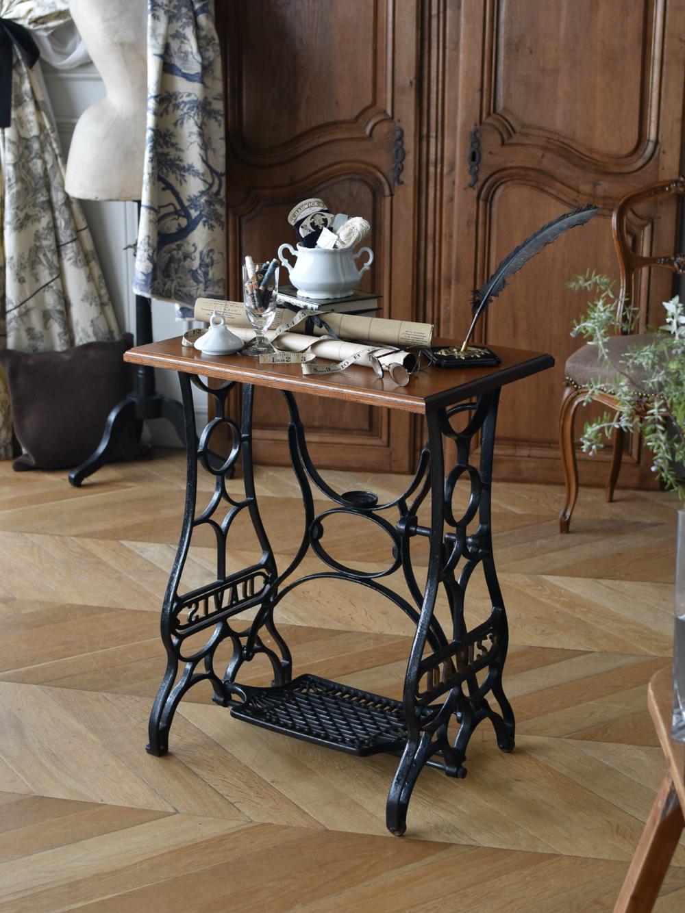 稀少/ビンテージ/イギリス製/REIKO/ミシン脚/網目脚/テーブル/店舗什器