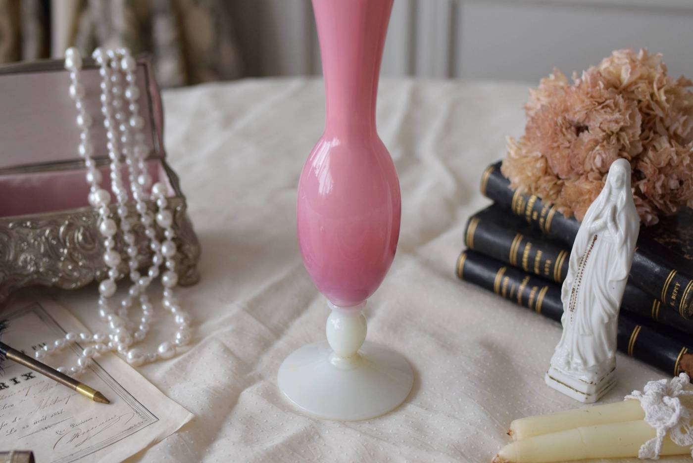 オパリンガラス フラワーベース.P13 フランスアンティーク雑貨 花瓶