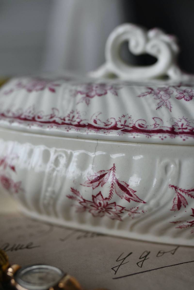 フランスアンティーク食器 ソープディッシュ.NIGELLA St.amand(サンタマン)