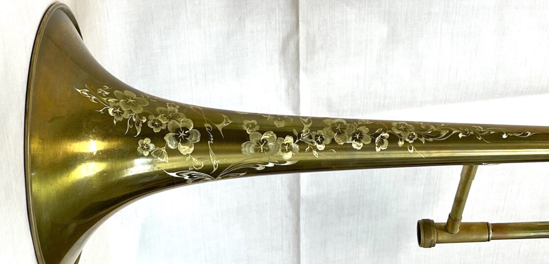個性的なトロンボーンに彫刻が入ってスーパーカスタムになった | LOVE