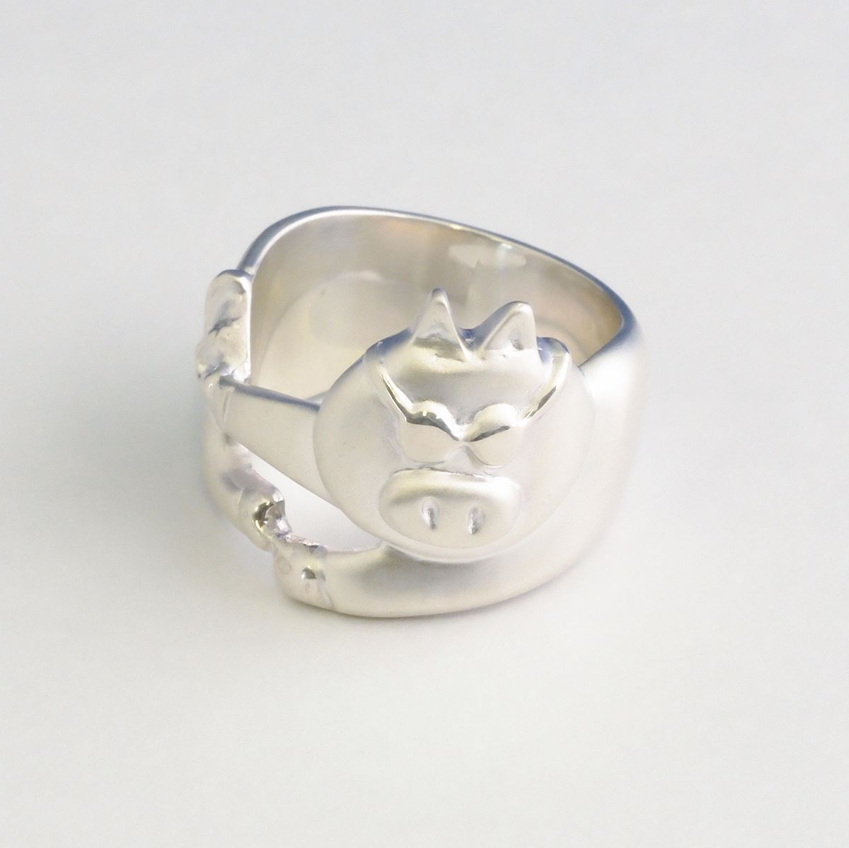 忌野清志郎のアクセサリー発売を記念し、ゆかりの地国立で今週末に