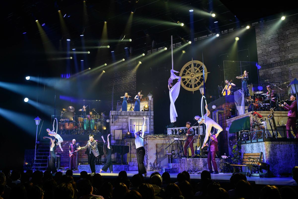 郷ひろみ ミラノ座 ドーム型クリスマスライト