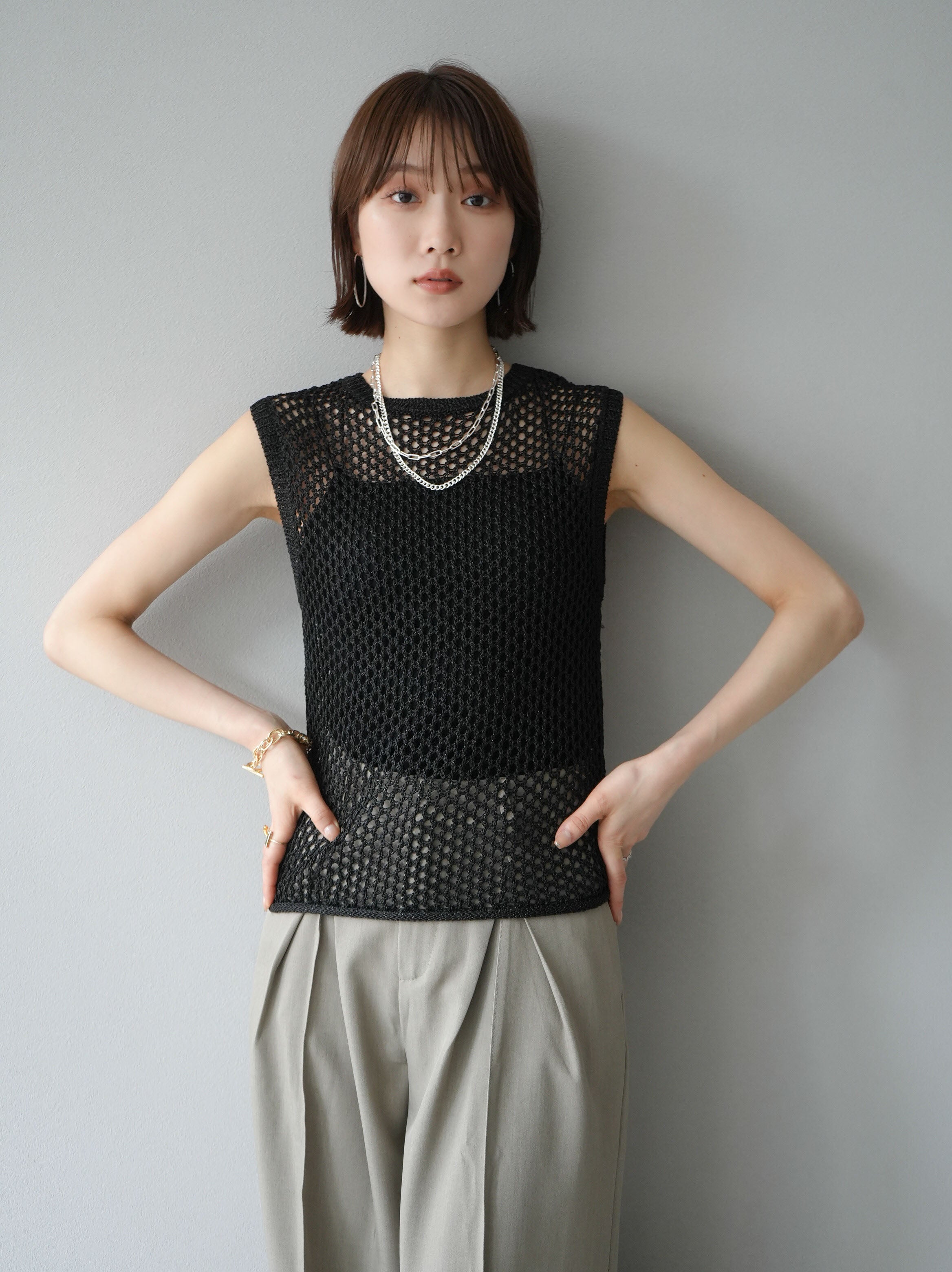 予約]ラメリリーヤーンメッシュタンクトップ/ブラック – Lumier