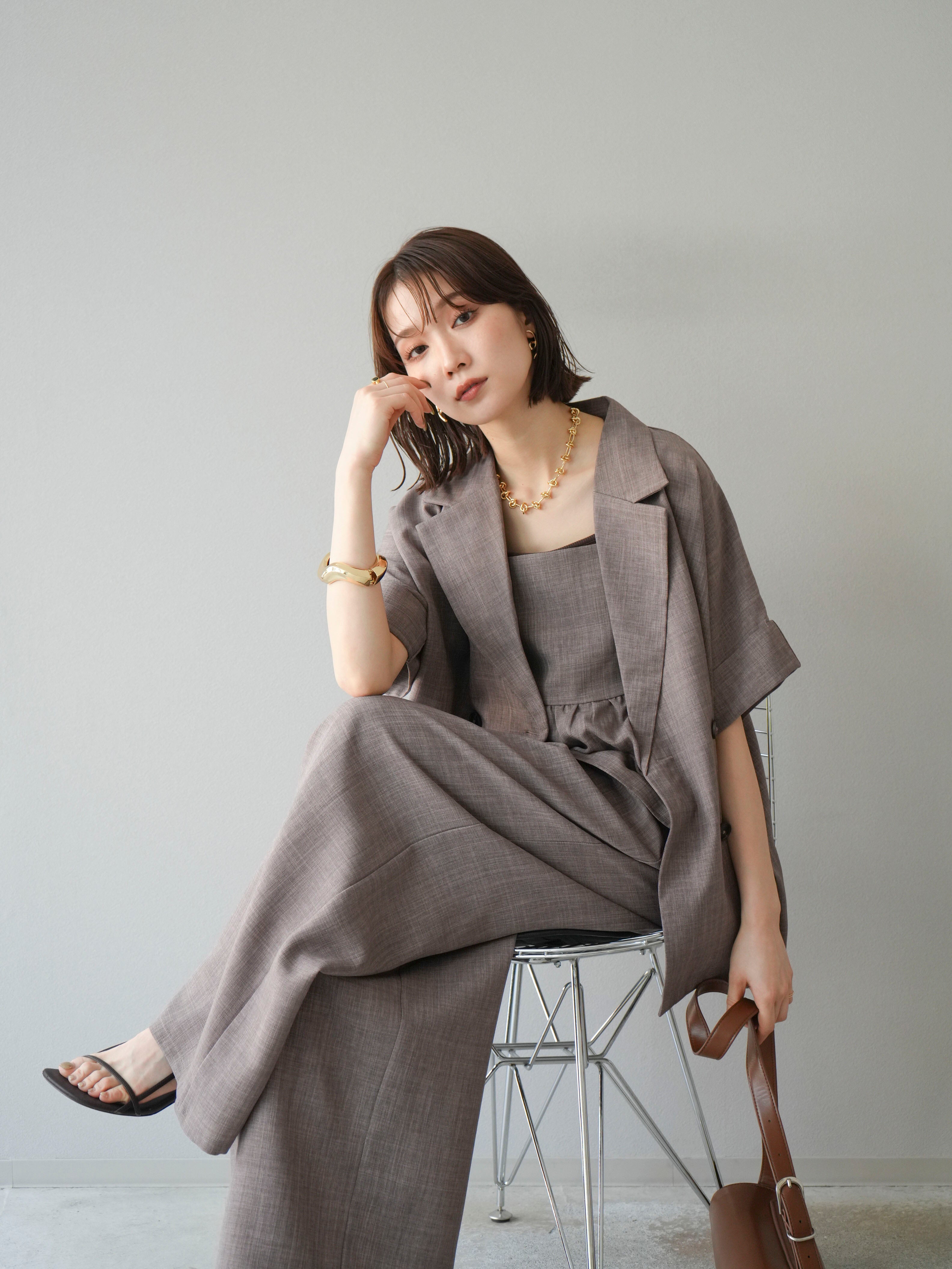 SET]リネンライクハーフテーラードジャケット+リネンライクビスチェ+