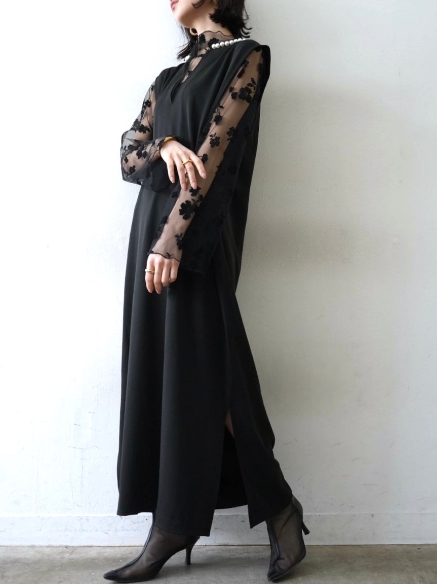 予約]パールデザインキーネックワンピース/ブラック – Lumier