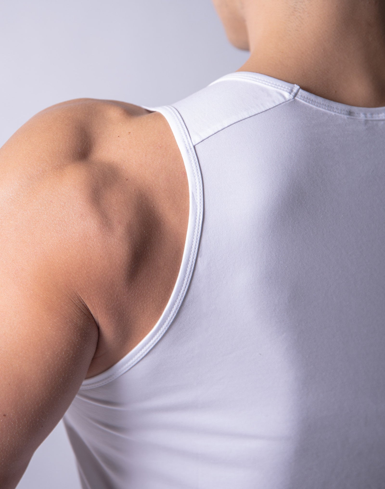 LYFT Standard Fit Tanktop - White – LÝFT