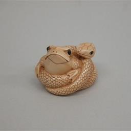 蛇蛙根付《蛇ににらまれた蛙》 | 明治大学デジタルアーカイブ