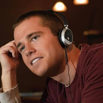 Amazon.co.jp: Bose オンイヤーヘッドホン TRIPORT OEon-ear