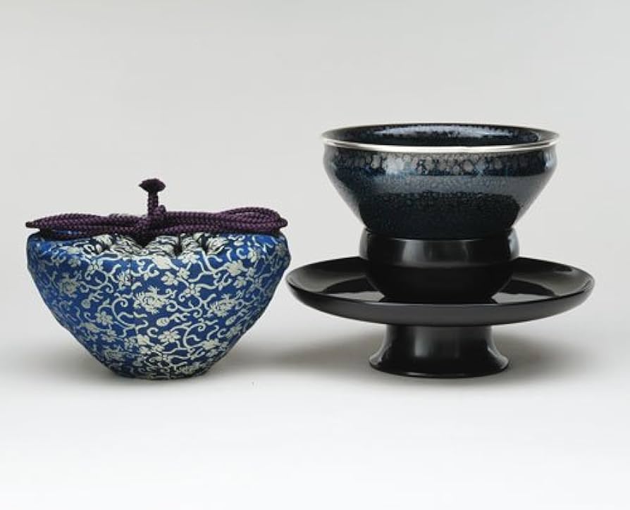 Amazon | 【茶道具 抹茶碗・天目茶碗】油滴天目茶碗セット 真塗天目台