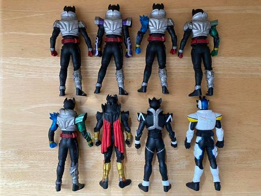 仮面ライダーキバ インブリスタービックサイズ非売品フィギュア8体