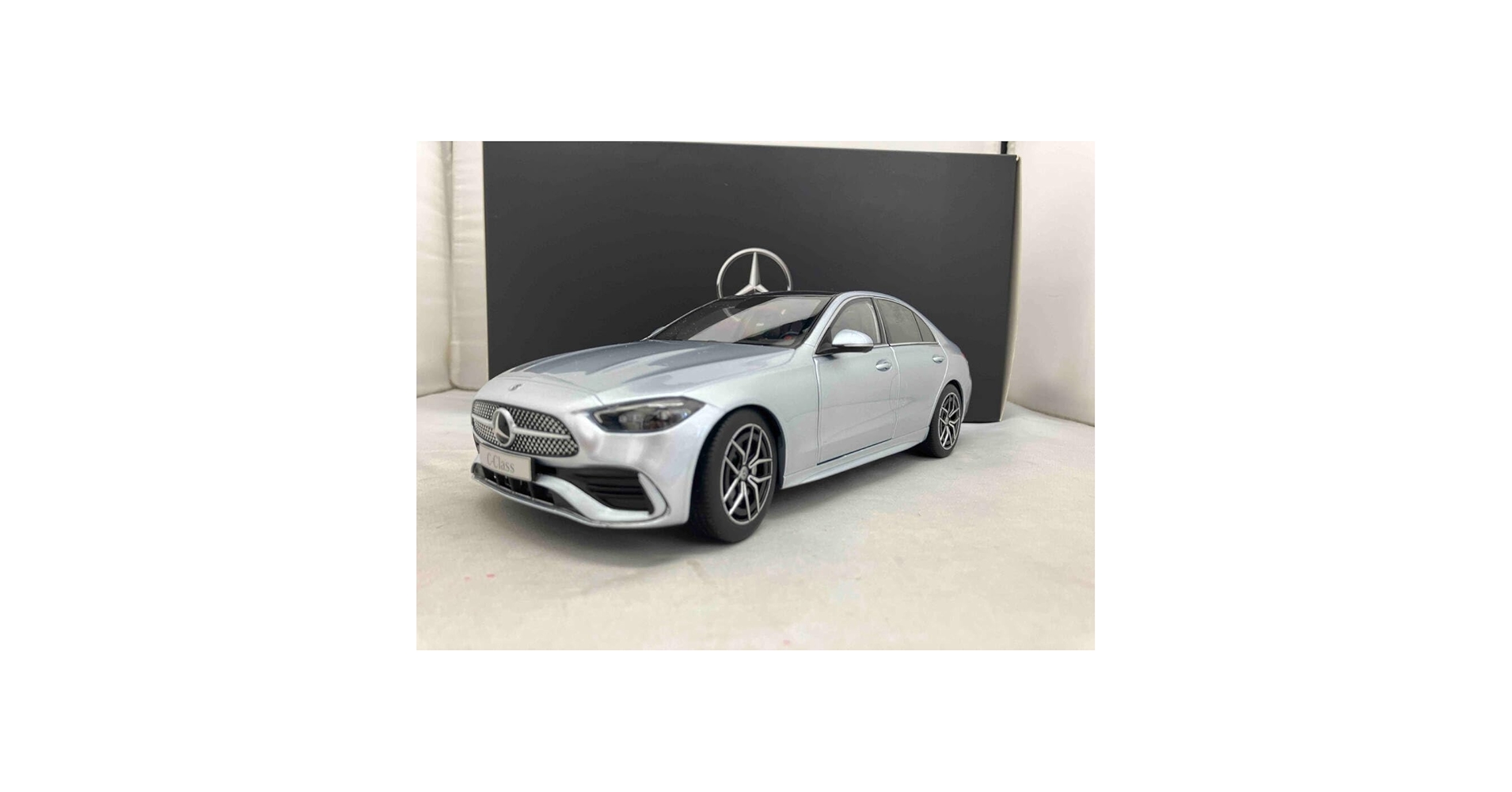 1/18 メルセデスベンツ Aクラス W176 スポーツ シルバー ミニカー 1/18