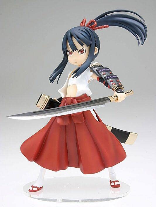 Amazon | 世界樹の迷宮 ブシドーの女の子 フィギュア トレジャー