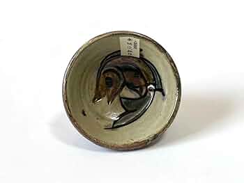 XG528 陶芸家・人間国宝・金城次郎・壺屋焼・魚紋・ぐい呑・共箱・酒器・