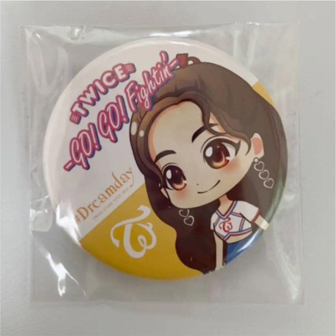 TWICE GOGO Fightin ジヒョ 缶バッジ 未開封