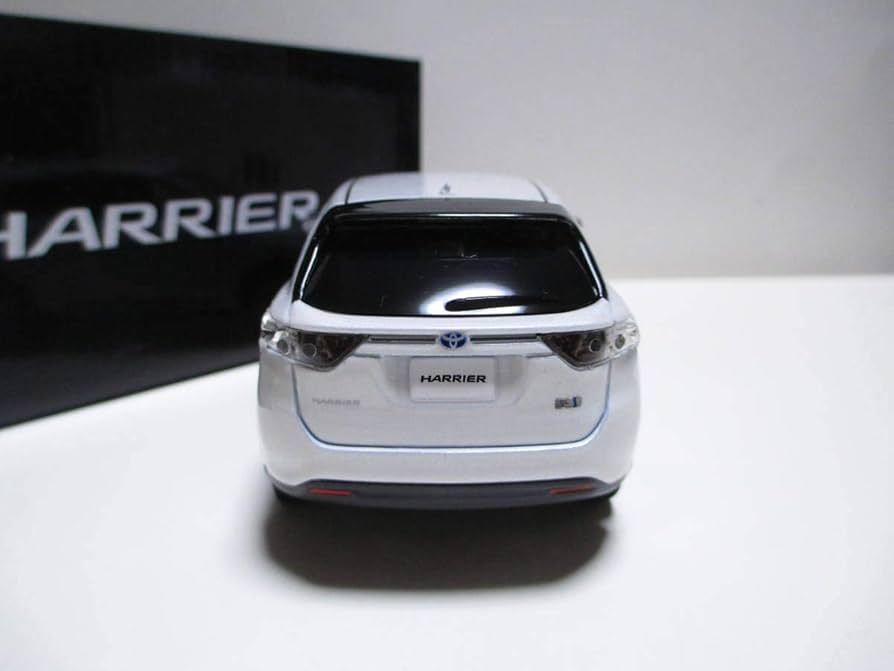 Amazon | 1/30 トヨタ 新型ハリアー ハイブリッド HARRIER 前期 非売品