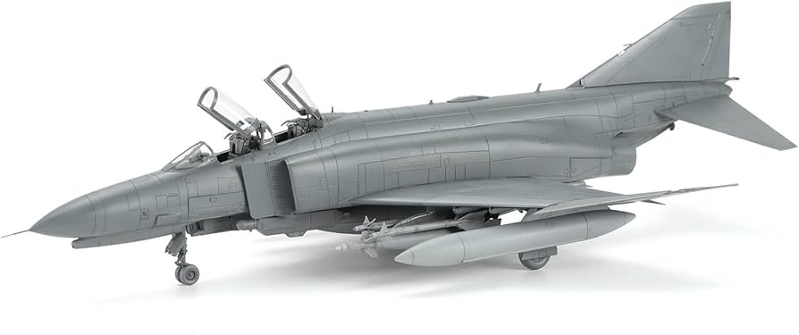 Amazon | モンモデル 1/48 マクドネル·ダグラス F-4E ファントムⅡ