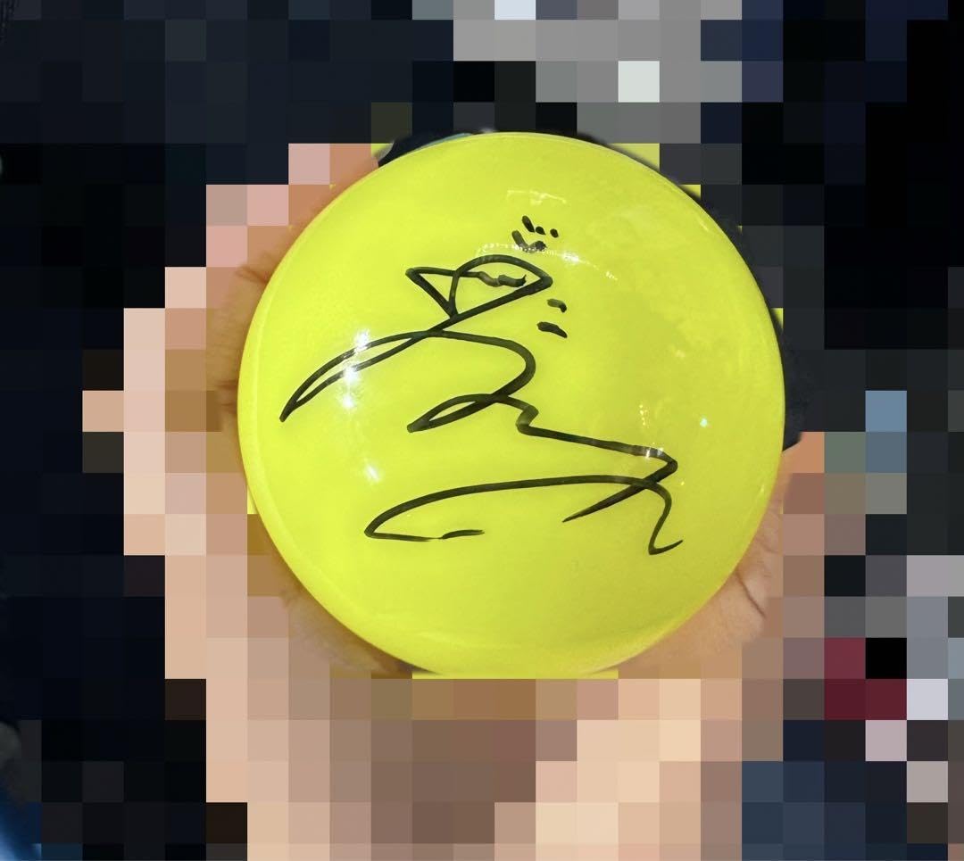 N**様 NiziU サインボール リクAWAKE NiziU サインボール リク 【公式