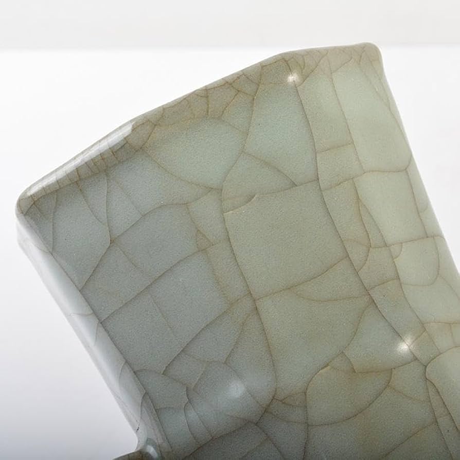 中国汝窯青磁氷裂文八角面取双耳瓶C7363E