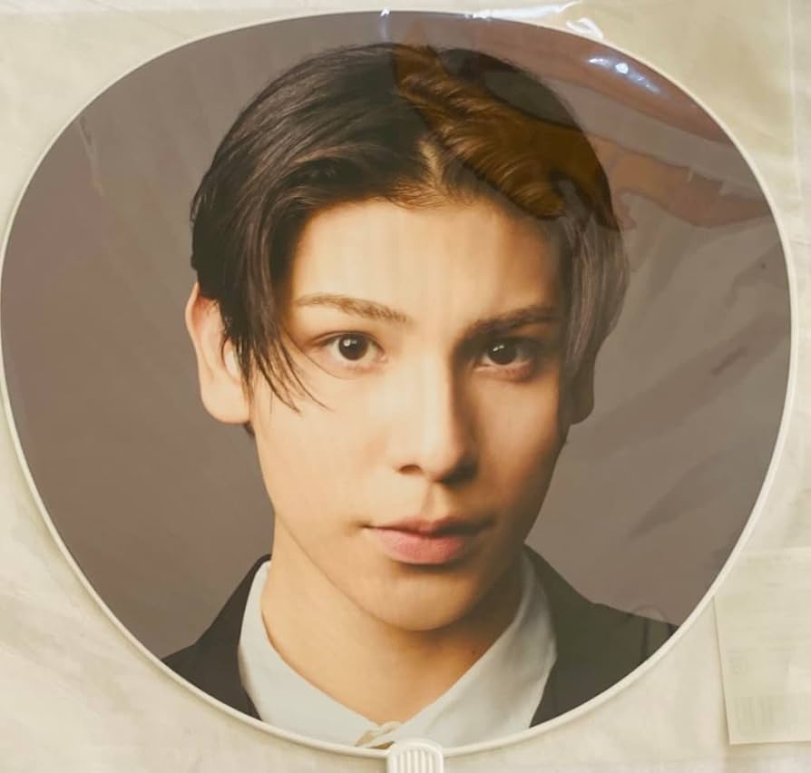 Amazon.co.jp: Snow Man 【 ジャンボうちわ （ ラウール ） 】 1st