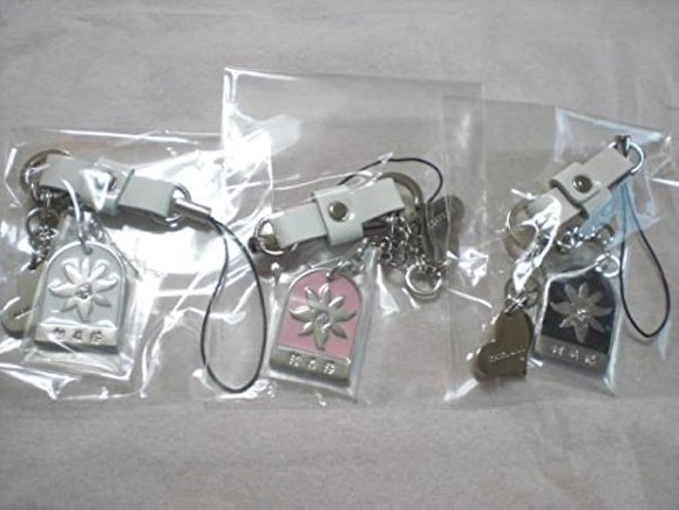 桂花楼 ストーンつきハートチャーム ストラップ 桂花楼 ストラップ