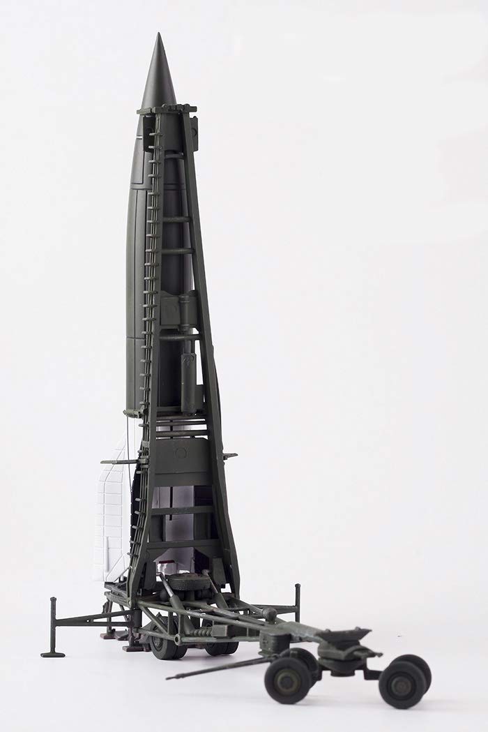 A）PMA製 WWⅡドイツ軍V2ロケット弾道ミサイル 1/72 塗装済完成品