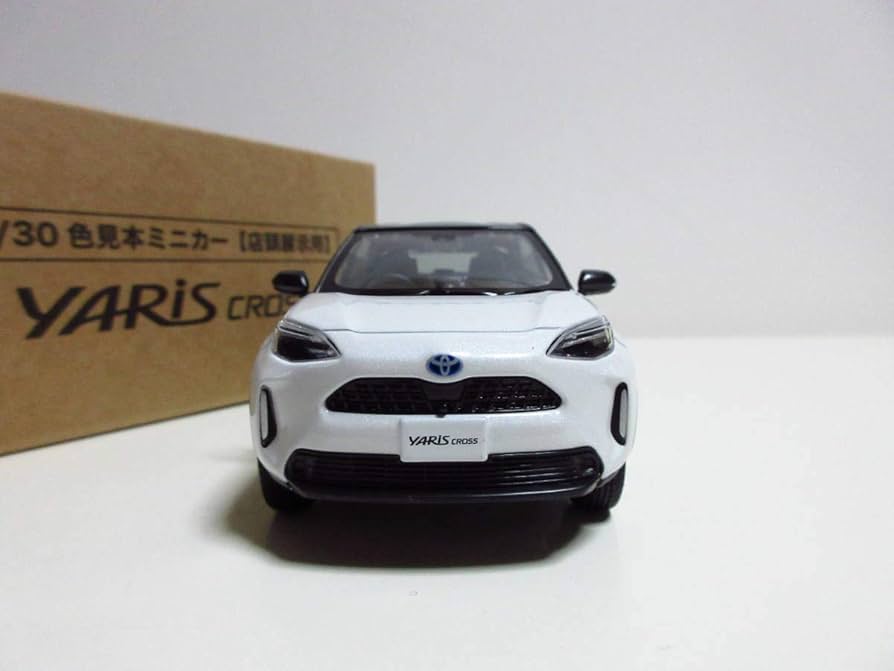 Amazon | 1/30 トヨタ 新型ヤリスクロス YARIS CROSS 2020 非売品