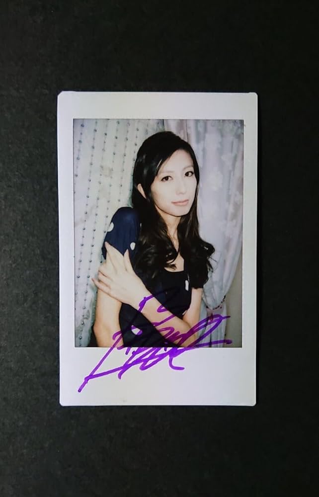 Amazon.co.jp: 乃亜(鳥越乃亜) 購入特典 直筆サイン入り チェキ レア