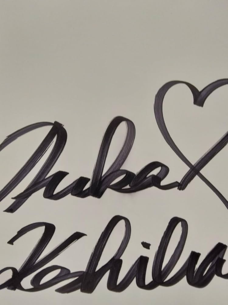 Amazon.co.jp: 小芝風花 直筆サイン入り 写真集 : おもちゃ