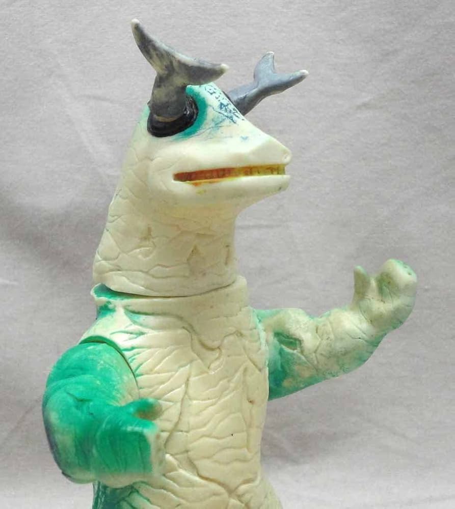 Amazon.co.jp: ブルマァク エレキング ソフビ 当時物 ウルトラセブン