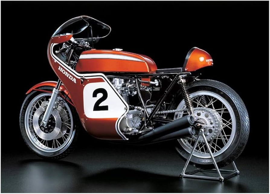タミヤ コレクターズクラブスペシャル 1/6 Honda CB750 レーシング