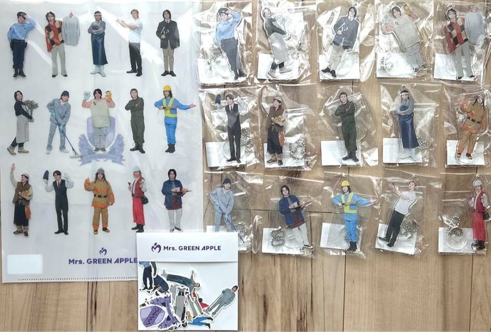 ミセス ライラック アクスタ全15種類、クリアファイル、ステッカー