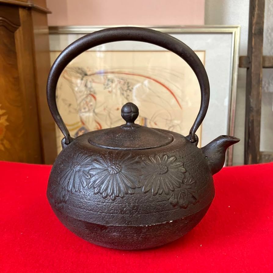Amazon | 南部鉄器 南部 盛栄堂 鉄瓶 菊柄 1.5ℓ | ノーブランド品