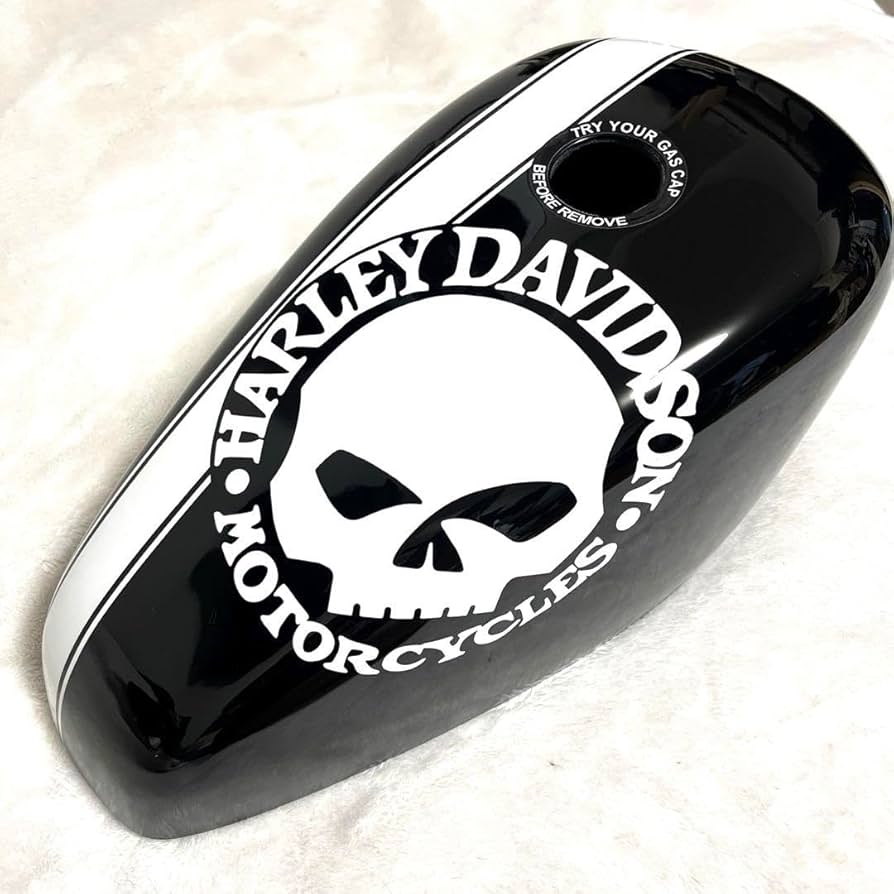 サイモンカスタム社製タンクカバーXL883N / XL1200NS など