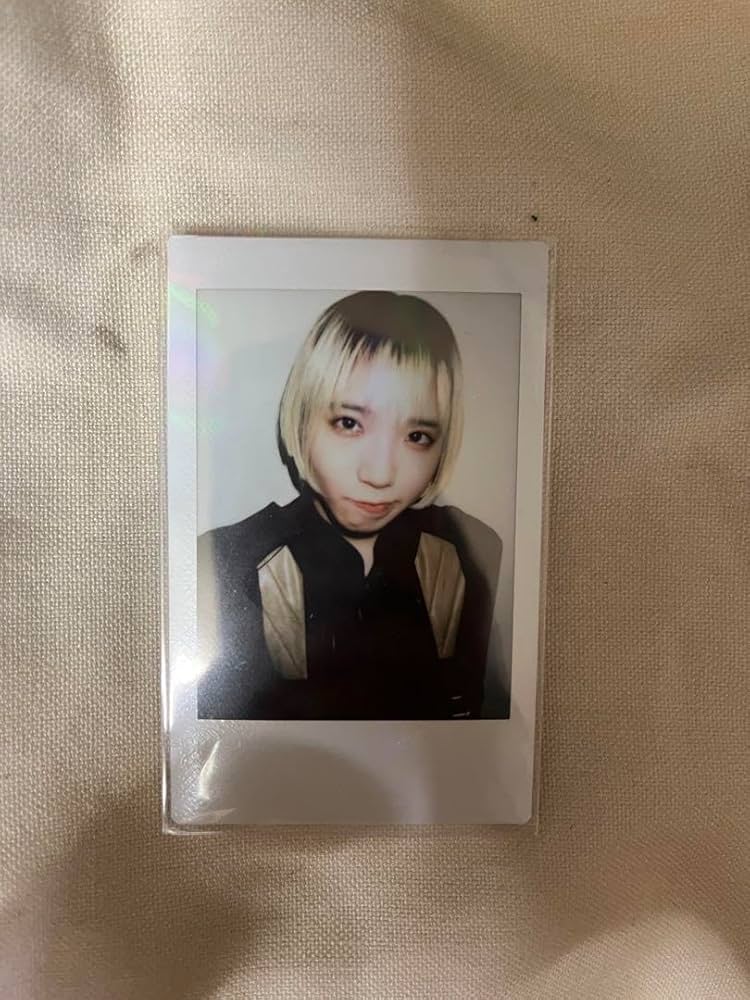 Amazon.co.jp: BiSH アユニD チェキ 金髪 PEDRO : おもちゃ