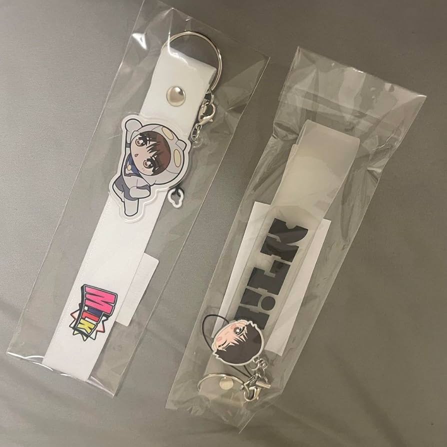 Amazon.co.jp: M!LK 山中柔太朗 ペンライトストラップ : おもちゃ