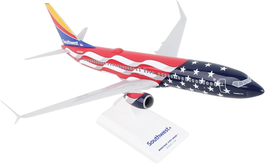 Amazon.com: Skymarks Daron Southwest Airlines 737-800 “Freedom One