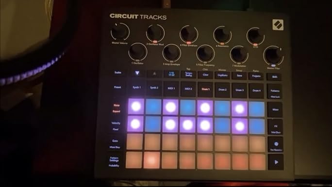 Amazon.com: Novation Circuit Tracks: Groovebox sequencer with