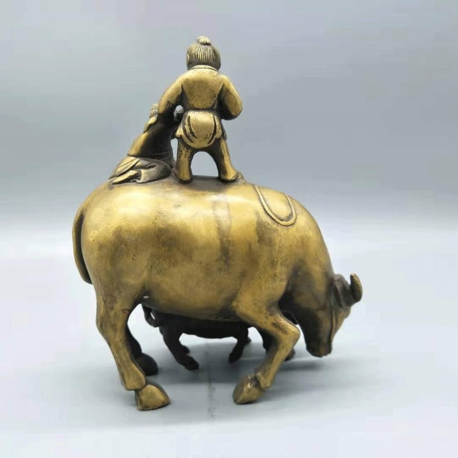 Amazon.co.jp: 家畜の装飾や牛の背中に乗る幼児のための銅像の置物、牛