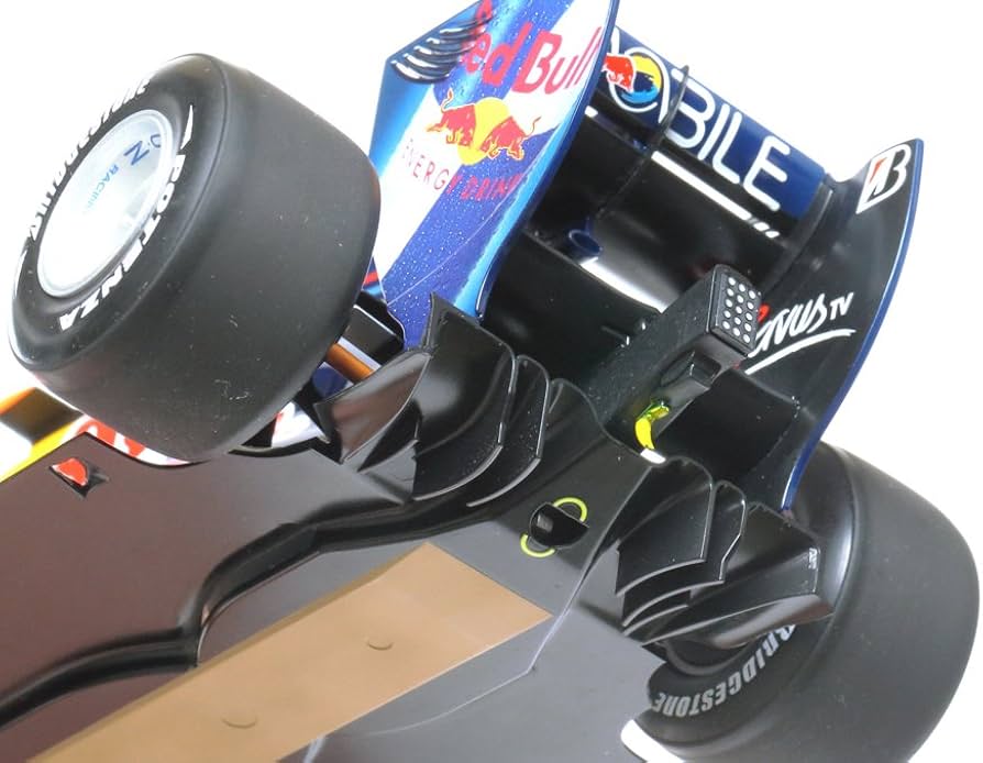 Amazon.com: Tamiya 300020067 1:20 Red Bull Racing Renault RB6