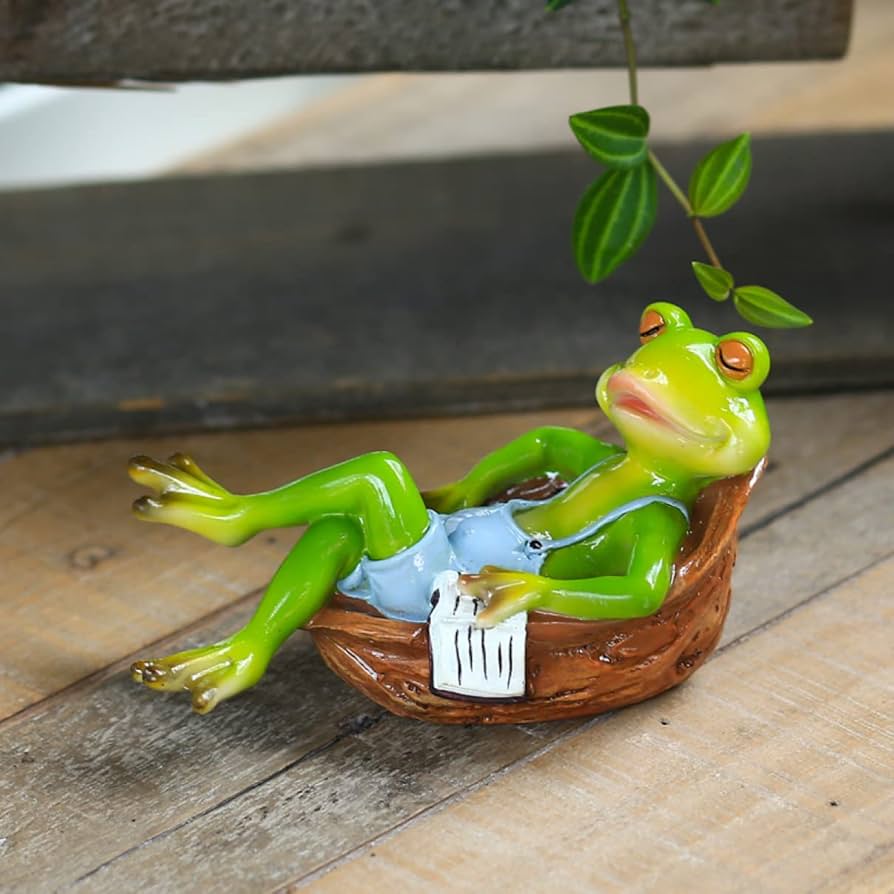 おばあさんとカエル 置物 おばあさんとカエル 置物 おばあさんとカエル