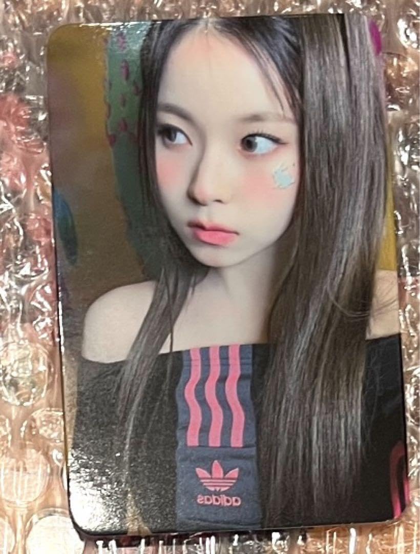 nmixx ギュジン ユニフォーム トレカ付き Amazon.co.jp: ギュジン