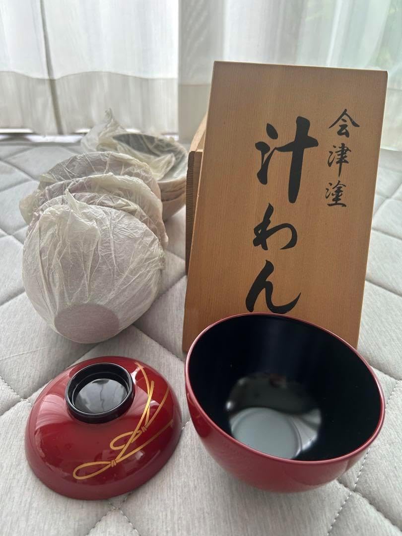 ほぼ未使用 懐石道具 木製黒塗 金彩花蒔絵 汁椀5客揃 瑾斎の漆器 内朱 元箱