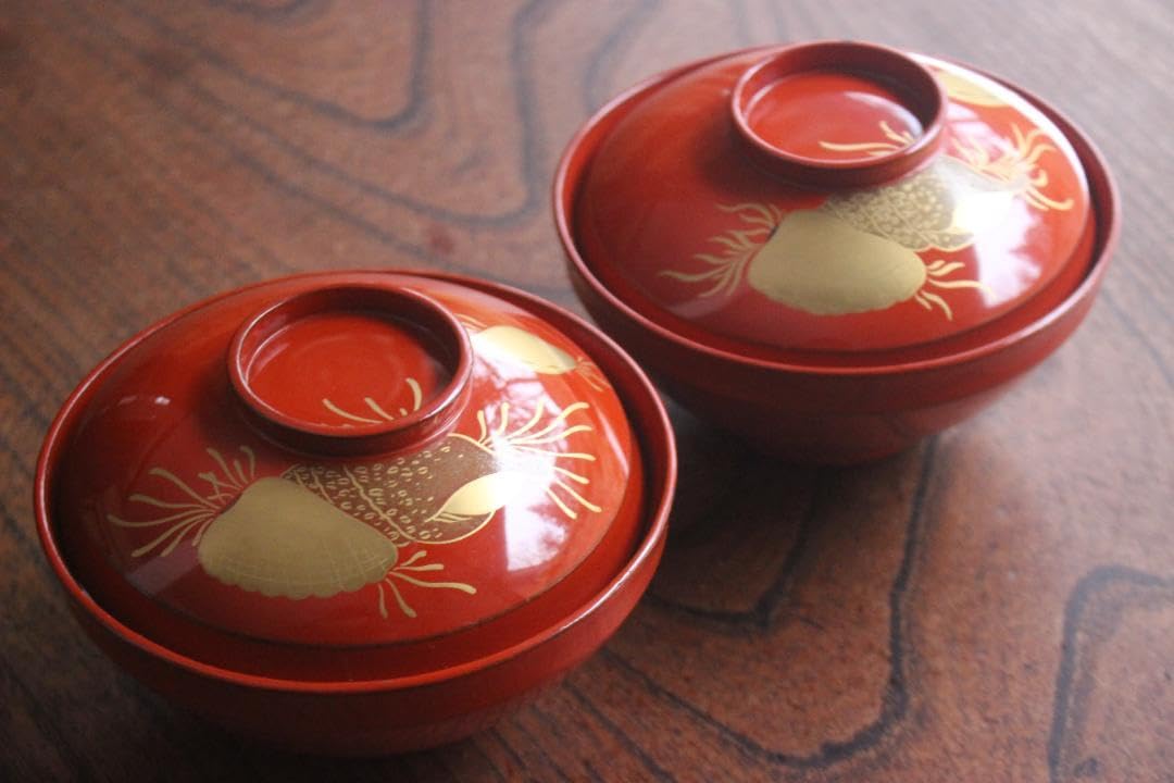 時代逸品！端正な黒漆に優美な菊蒔絵の映える煮物椀2