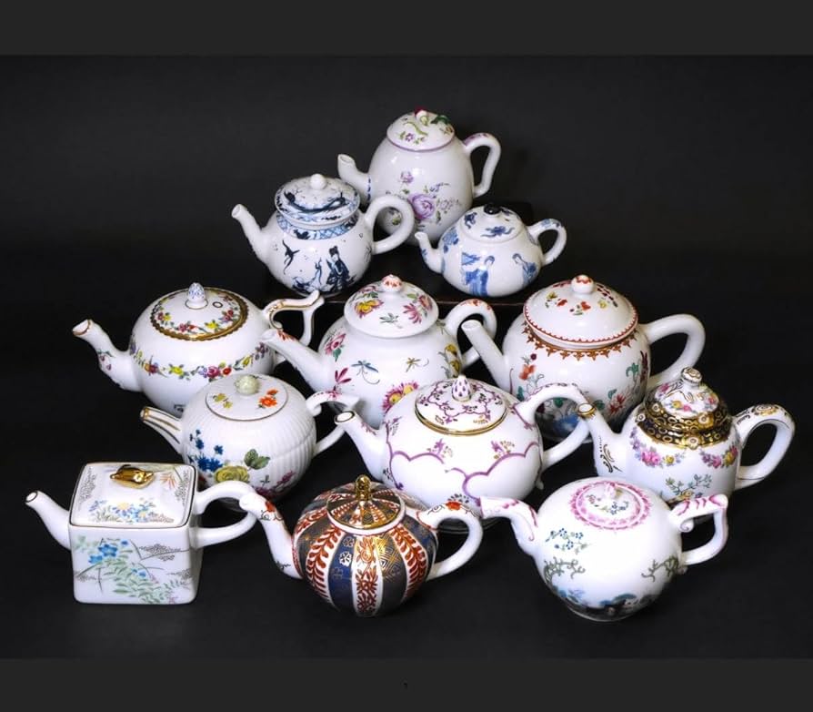 Amazon.co.jp: V&A ティーポット コレクション ミニチュア 12個