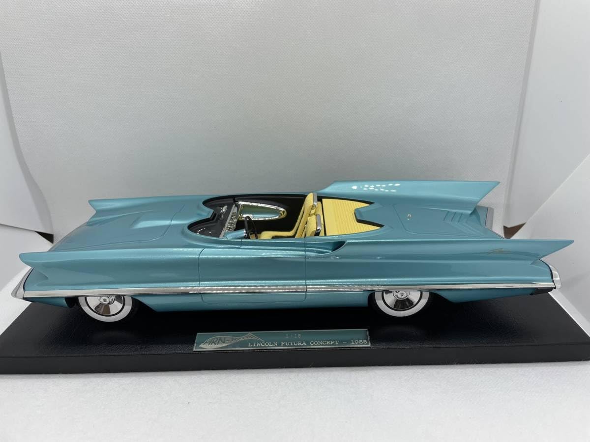 4R-776 HRN-Model 1/64 リンカーン フューチュラ HRN Model 1/64 1955