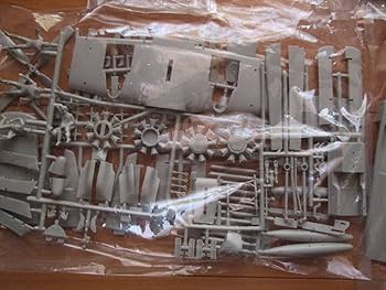 Amazon.co.jp: レベル 絶版 1／40 U.S ネービー A－1 スカイ