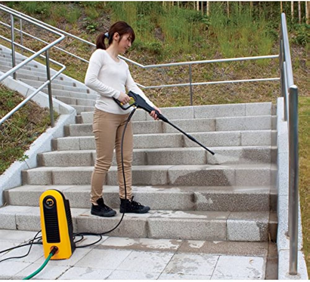 アイリスオーヤマ高圧洗浄機❗ FBN-606