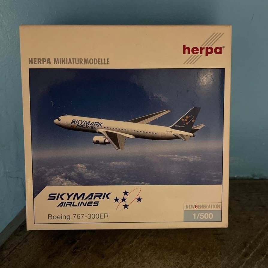 Amazon.co.jp: SKYMARK AIRLINES Boeing 767-300ER Model 2 : Hobbies