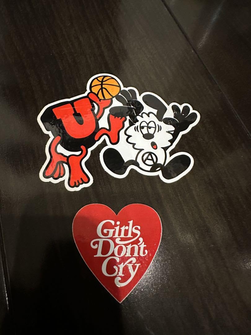 VERDY VICK PSG入手困難ステッカー パリ・サンジェルマン verdy