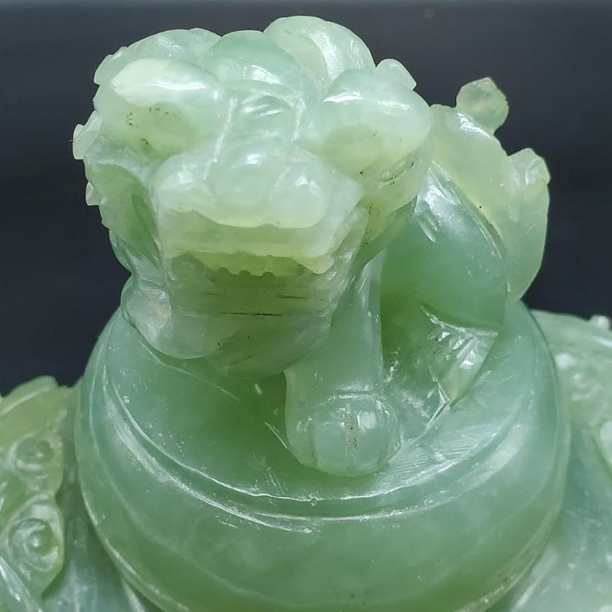 中国本翡翠蝙蝠重さ24g 送料込み250530